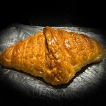 UTSUBO BAKERY PANENA - クロワッサン