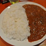 26号くるりんカレー - 煮込み牛スジカレー　880円　　　ご飯大盛り　中辛