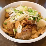 つけ麺 弥七 - チャーシュー丼　400円