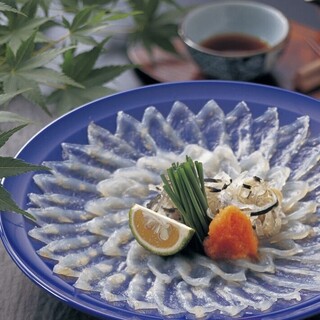 You can also enjoy seasonal blowfish.