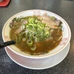 らーめん 天龍 - ラーメン(730円、斜め上から)