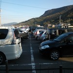 讃岐うどん がもう - 駐車場は満杯でした。