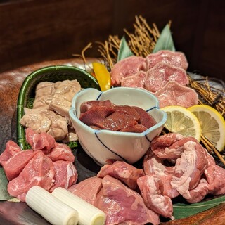 可以品嚐到新鮮內臟嚴選日本牛肉的烤肉！我們也提供價格實惠的套餐