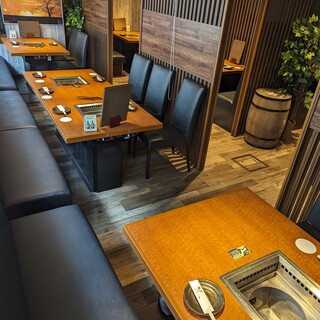 クラシックが流れる落ち着いた雰囲気のお洒落な店内◎