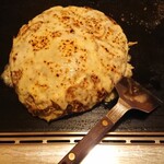 Okonomi Teppan Sumire - 炙りフワトロたま焼き(そば大盛)
                        