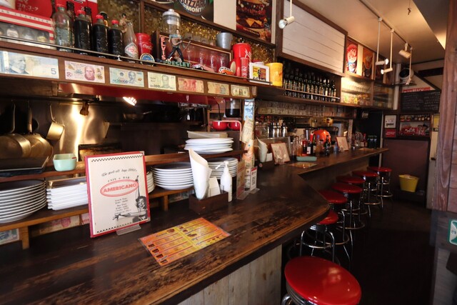 CAFE &amp; BAR AMERICANO photo 4