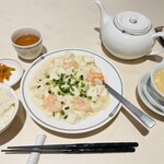 中国飯店 - サービスランチ（海老と豆腐の煮込み）