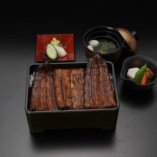 食材からタレまで全てが上質。匠の技が光る焼き方で◎