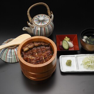 Many memorable eel dishes. A gem of a dish that can be enjoyed at any time of the day.