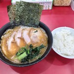 ラーメン 杉田家 - 