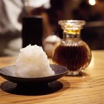 Yakitori Ruike - ◆大根おろし
      出汁醤油でキリッと立ち上がる醤油のコクを冷たさに響かせてリセットさせる箸休め。