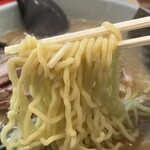 ニューラーメンショップ - 中太ウェービーな麺