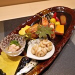 Kappou Tsukitohana - 八寸　綺麗な器に季節感ある　銀杏