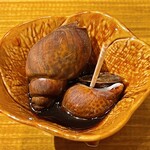 Sakanagahanete - お通し（黒バイ貝の煮付け）