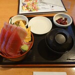 まぐろ食堂 七兵衛丸 - マグロ丼