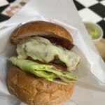 ハンバーガー モミジ - 包装してみた