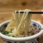 豊前裏打会 萬田うどん - 半透明で透き通る