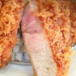 丸山吉平 - 美しいピンク色