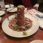 肉バル×イタリアン リトルブッチャー - ローストビーフタワー