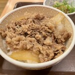 すき家 - 牛丼アップ。