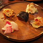 il tram - ポテトサラダ、アジの南蛮漬け、色んな大根のお漬物、れんこんのきんびら、カボチャのバルサミコ酢