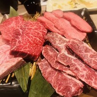近江うし 焼肉 にくTATSU 青山本店 - 