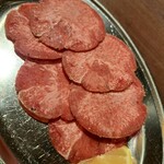 焼肉元祖 江田屋 - 焼いたらゴムになりました。