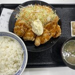 吉野家 - 2023/12/07
            タルタル南蛮から揚げ定食 大飯×2 798円→718円
            ✴︎から揚げ祭り -10%
            ✴︎Tカード 100p