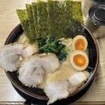 Matsudaya - 特製豚骨醤油ラーメン大盛り無料で¥980