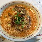メゾン・ド・ユーロン - 本日の食事　坦々麺