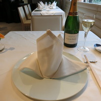 メゾン・ド・ユーロン - NM CHAMPAGNE BRUT Laurent-Perrier　400円/90mlランチグラス　　　　インテリア　テーブルセッティング