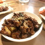 もつ焼き ウッチャン 新宿思い出横丁 - ホルモン炒め