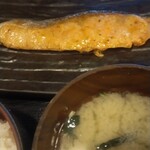 炭火焼干物定食 しんぱち食堂 - 