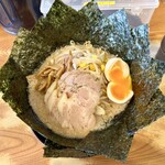 川出拉麺店 - 出川ラーメン　もやし増