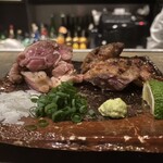 炭火焼鳥きびたき - ナマが好きな友人と苦手な私で焼き方を変えてくれたタタキ