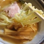 らーめん：麺アップ