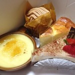 Berry's - お持ち帰りのケーキ(((o(*ﾟ▽ﾟ*)o)))