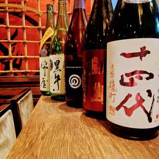 全國各地精選的日本酒，可推薦與料理的搭配