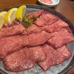 Honkaku Taishuu Yakiniku Iidaya - 