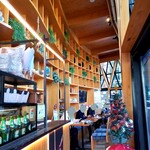 Gurobaru Ringu Kafe - 店内光景。