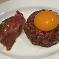 日本橋 焼肉 正剛 - ぎゅうトロ握り、極みユッケ