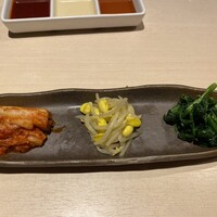日本橋 焼肉 正剛 - キムチとナムル