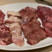 日本橋 焼肉 正剛 - アゴ肉、トロ角、極みタン、ネギ塩上タン