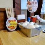 尾道ラーメン中村製麺 - 卓上調味料