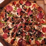 Round Table Pizza - キング・アーサー・スプリーム
