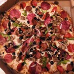 Round Table Pizza - キング・アーサー・スプリーム