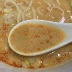 南国酒家 広東麺飯房 - 白胡麻の甘みを感じる担々スープ