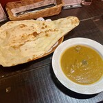 インドカリー タンドール料理 カマルカフェ - ジビエカレー鹿、ナン