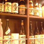 炭火台所 さらり - 各種日本酒、焼酎、豊富に揃えています。