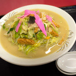 伊都苑 - 料理写真:「チャンポン」（550円）。シンプルながら美味しそうなビジュアル。